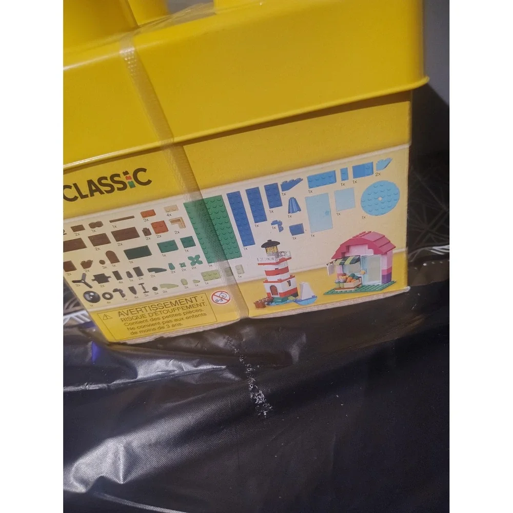 LEGO Classic Creative Bricks 10692 Building Toy 221 Pieces Yellow Storage Box